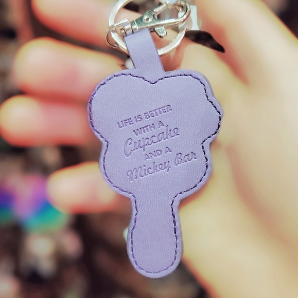 DISNEY PARKS LEATHER MICKEY ICE CREAM BAR KEYCHAIN - Picture 3 of 3